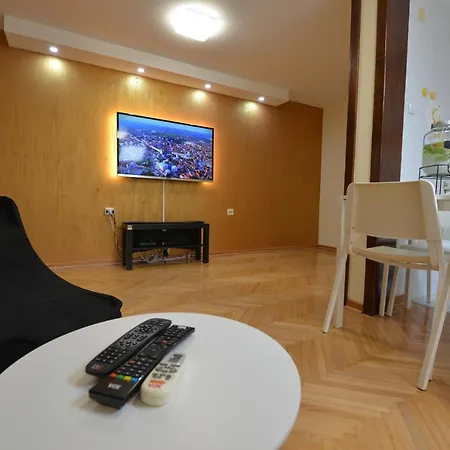 Apartment Paradise *